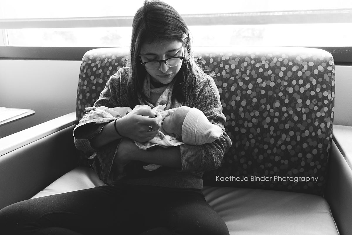 Big sister and baby brother Tacoma Birth Photographer